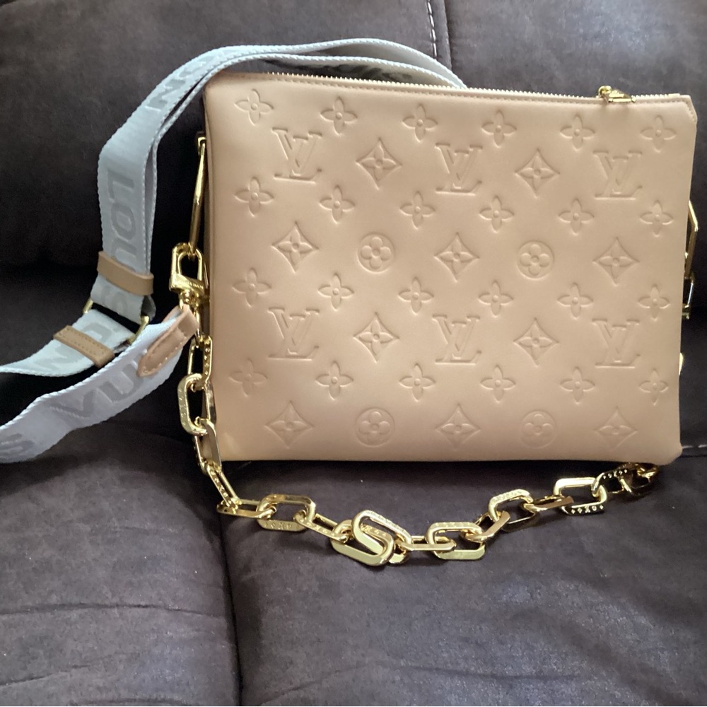 Elegant Beige Clutch with Gold Zipper
